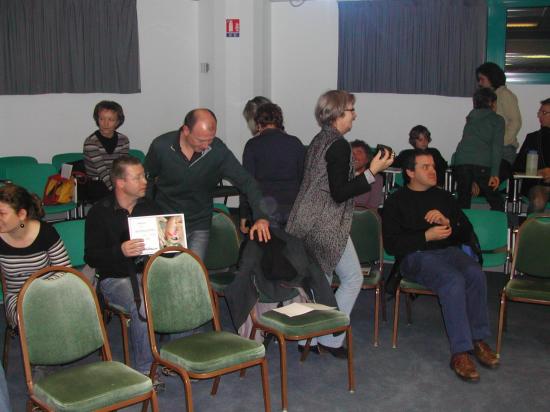 Les Bénévoles a l' Amphi Théatre du Média Garden 