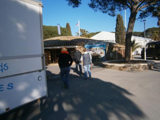 Le Village du Marathon St Maxime :le Départ