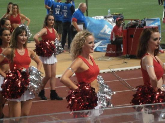 Les Pom Pom Girls chauffent le Stade !